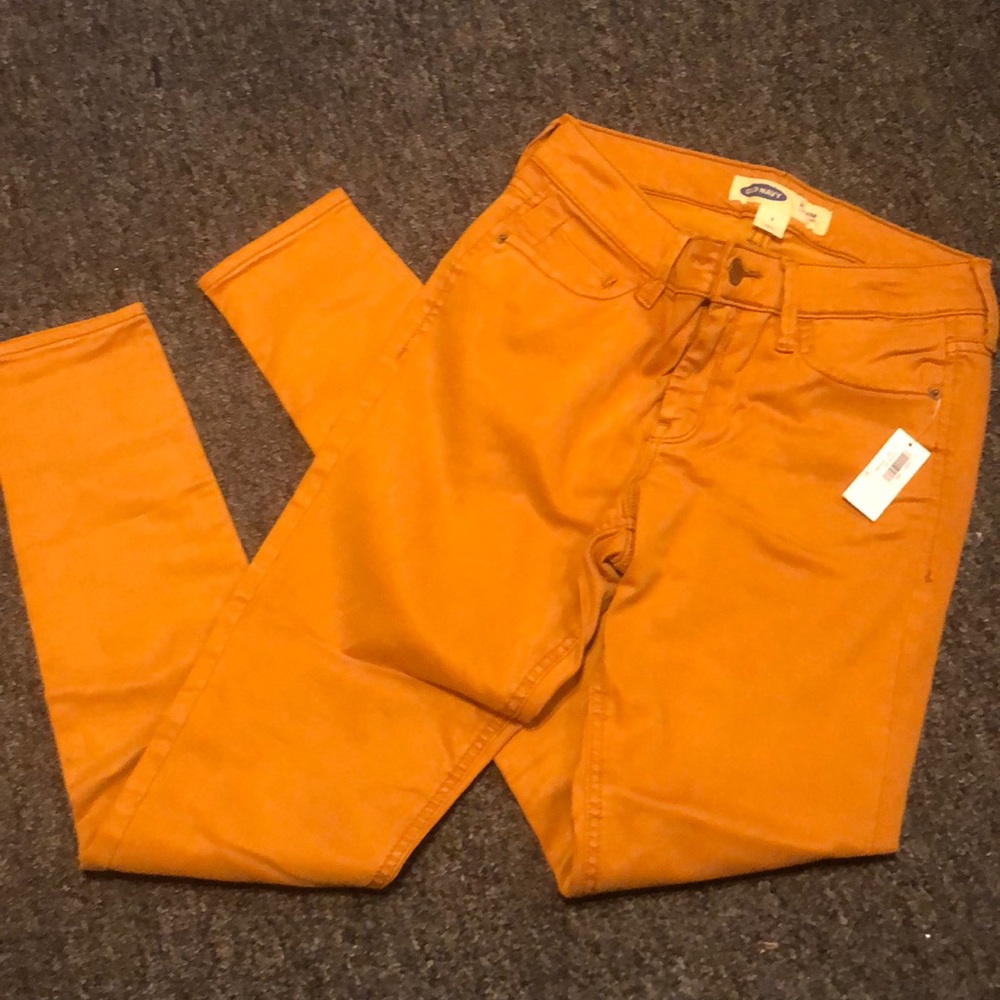 “Burnt” yellow skinny jeans